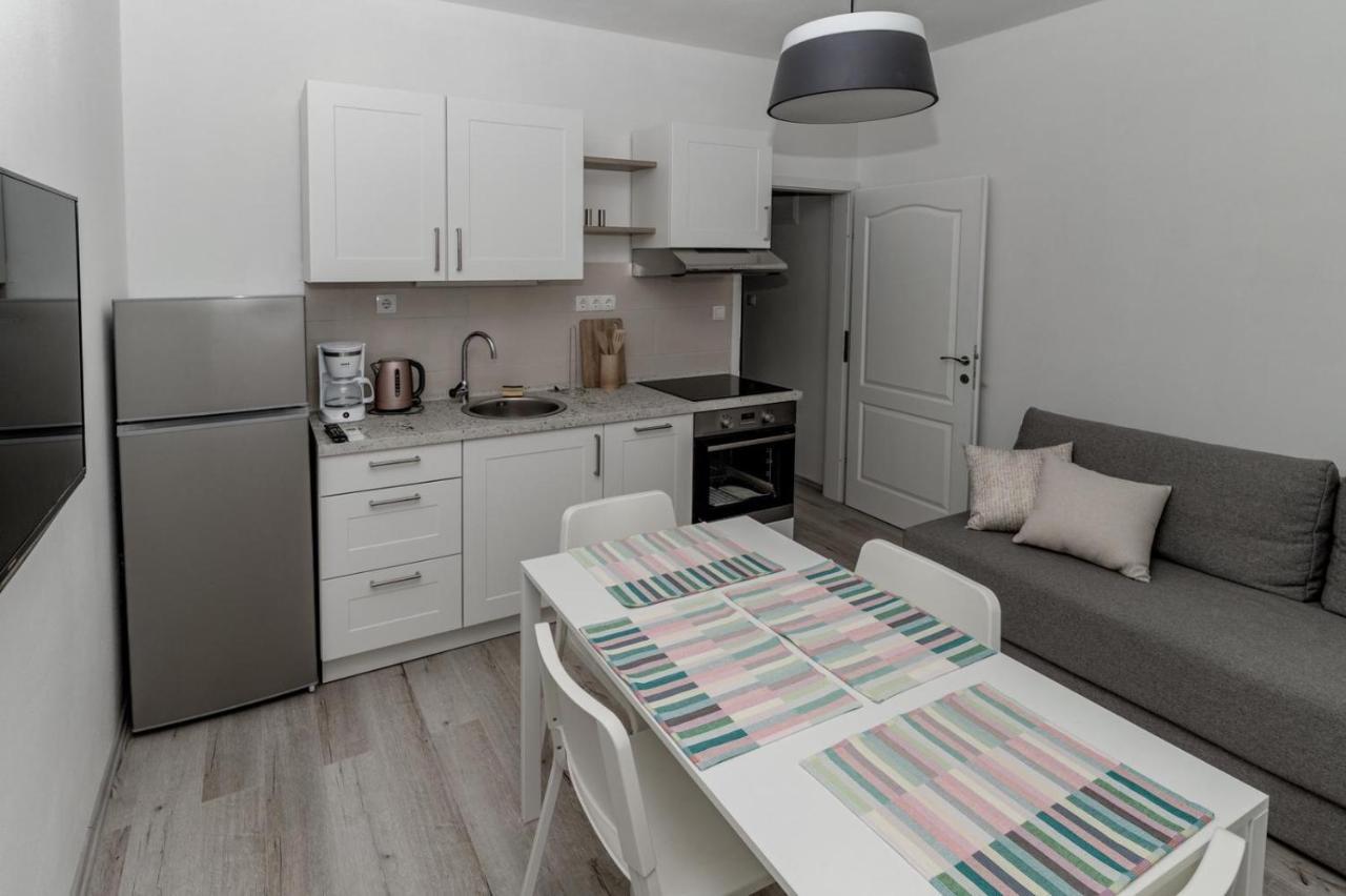 Apartments Happy Sukošan 外观 照片
