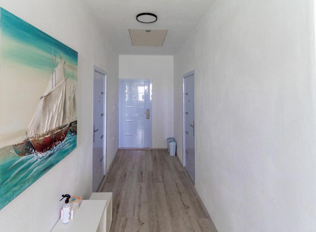 Apartments Happy Sukošan 外观 照片