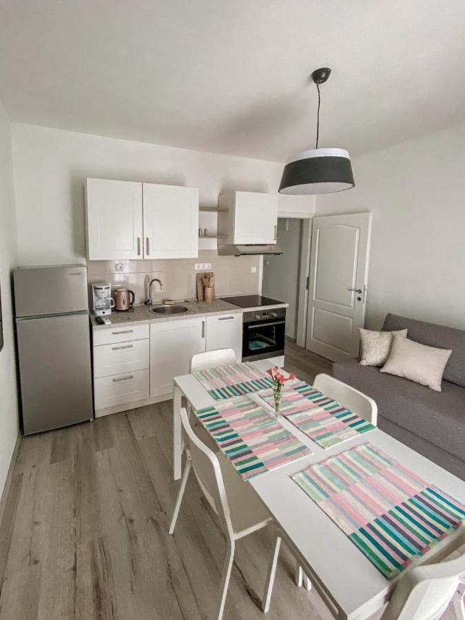Apartments Happy Sukošan 外观 照片