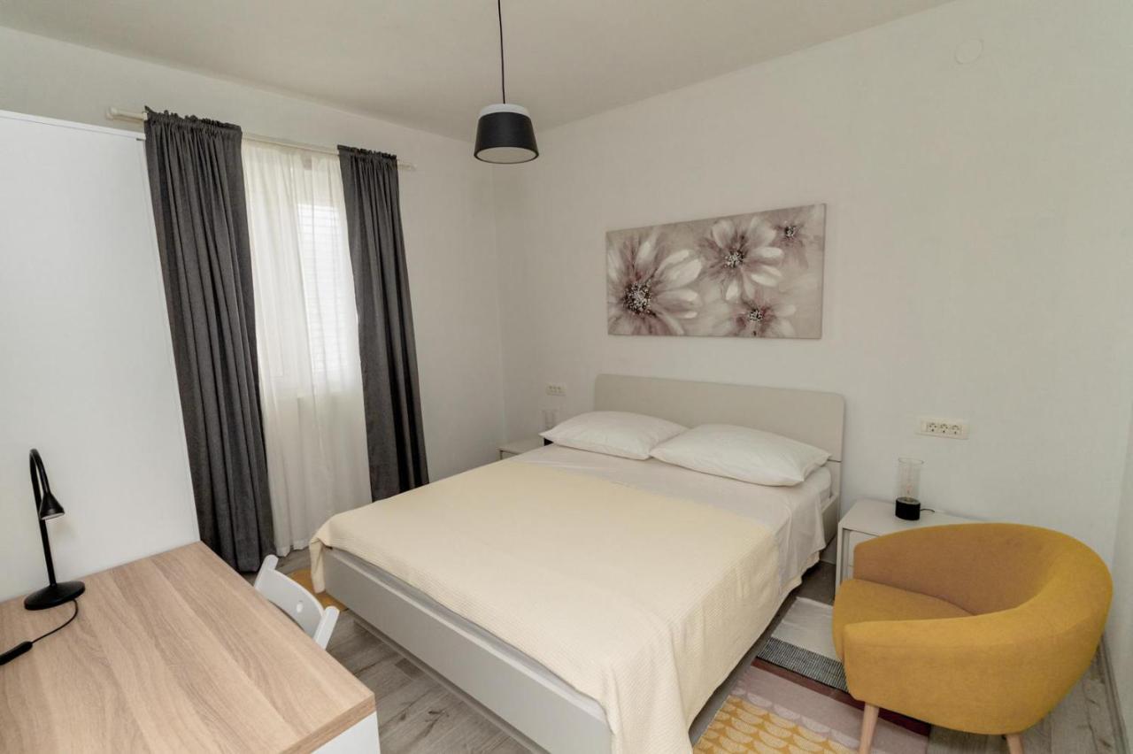 Apartments Happy Sukošan 外观 照片