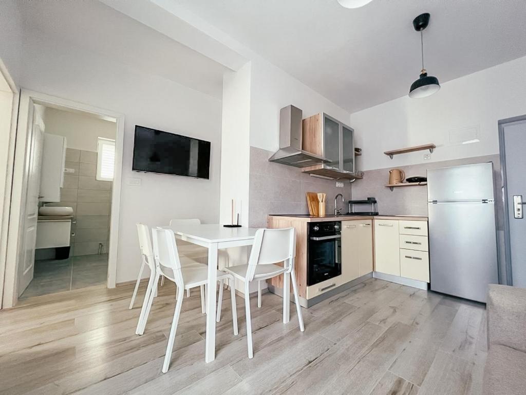 Apartments Happy Sukošan 外观 照片