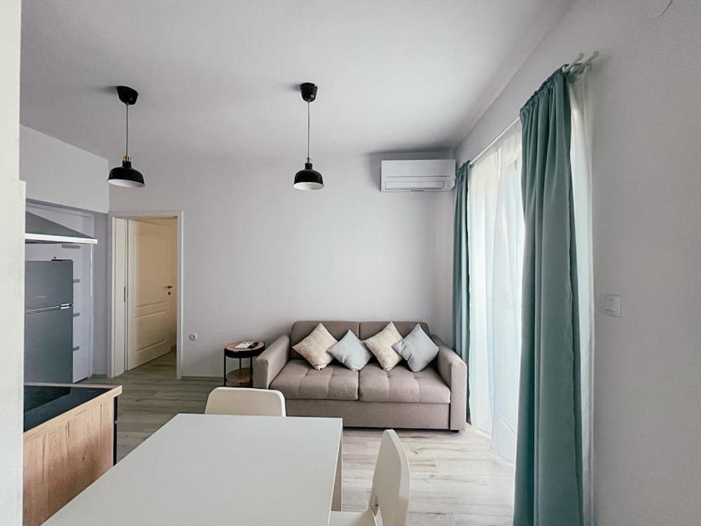 Apartments Happy Sukošan 外观 照片